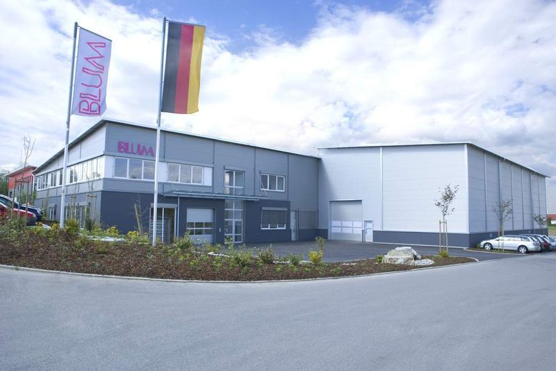 Das neue Produktionsgebäude mit 2000 m2 am Standort Ravensburg. Bild: Blum-Novotest (Archiv: Vogel Business Media)