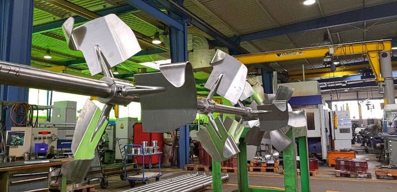 Abb. 5: Durch diese Anordnung von Begasungsrührern konnte der Fermenter nachweislich mit besseren Ausbeuten betrieben werden. (Bild: SPX)