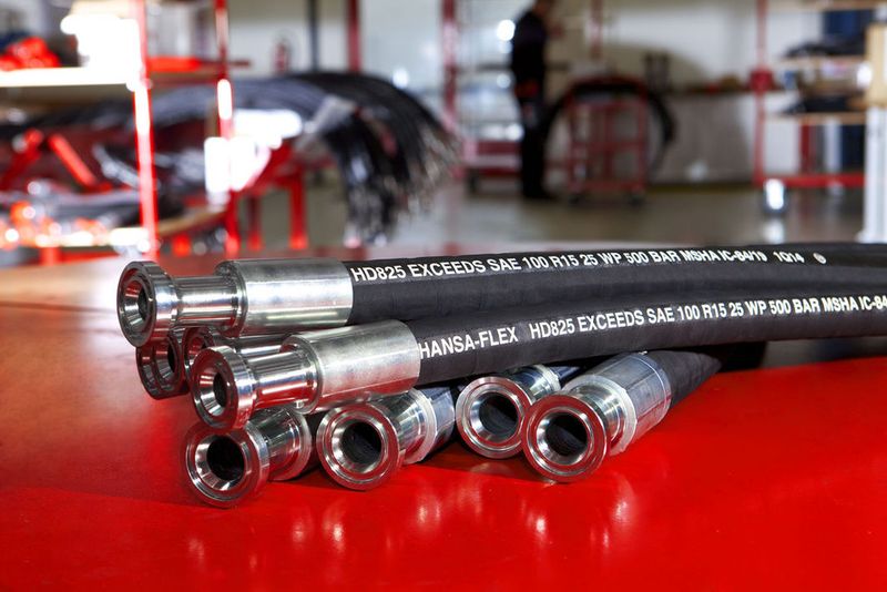 Hochdruck-Hydraulikschlauch HD 800 (Bild: Hansa-Flex)