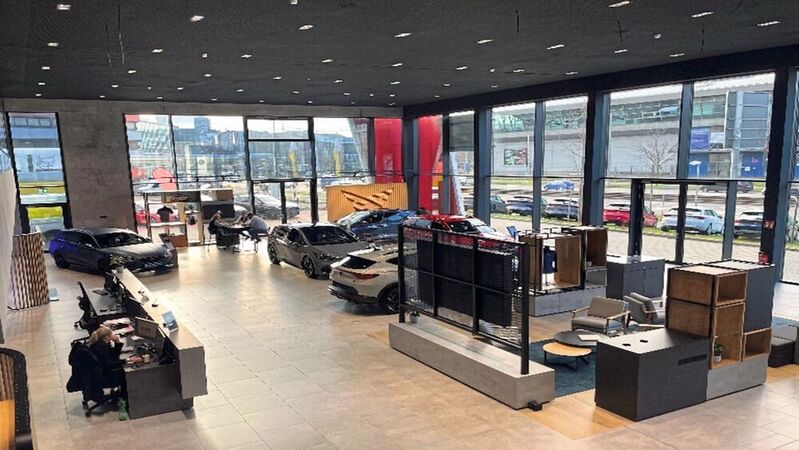 Das bisherige Seat-Zentrum in Stuttgart ist inzwischen eine Cupra Garage.