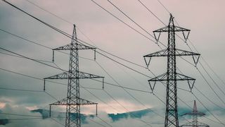 Durch den gezielten Technologieeinsatz könnte die deutsche Chemieindustrie drei Terawattstunden an Energieeinsparung erreichen. (gemeinfrei)