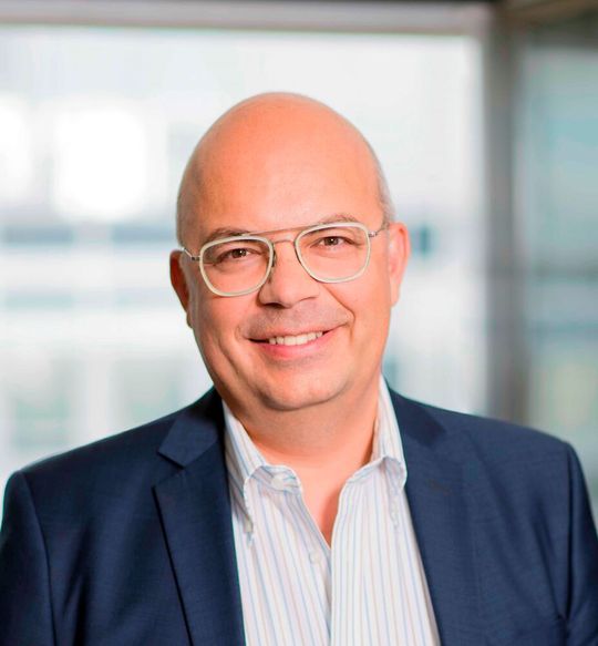 Stephan Finkel von 3DSE Management Consultants spricht auf dem European Defence Supply über die Lieferkette im Rüstungssektor.(Bild:  3DSE)