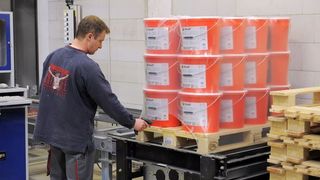 Viastore hat SAP-Kommissionierdialoge entwickelt, damit die Paletten per Tastendruck oder Scan abgerufen werden können, ohne sich durch Menübäume klicken zu müssen. Bild: Viastore (Archiv: Vogel Business Media)