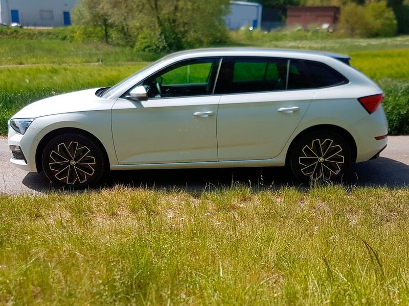 Ab 22.200 Euro gibt es den Scala mit Erdgasmotor. (Bild: Auto-Medienportal.Net/Michael Kirchberger)