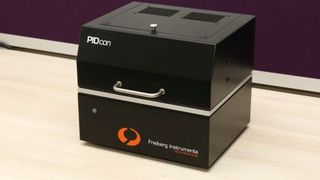 Bild 3: Mit dem PIDcon wird der Test auf PID-Anfälligkeit deutlich vereinfacht. (Bild: Fraunhofer-Center für Silizium-Photovoltaik CSP)