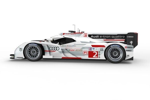 Der neue Audi R18 e-tron quattro: für die Rennsaison 2013 wurde der Rennbolide mit Hybridantrieb gründlich überarbeitet (Bild: Audi Motorsport)