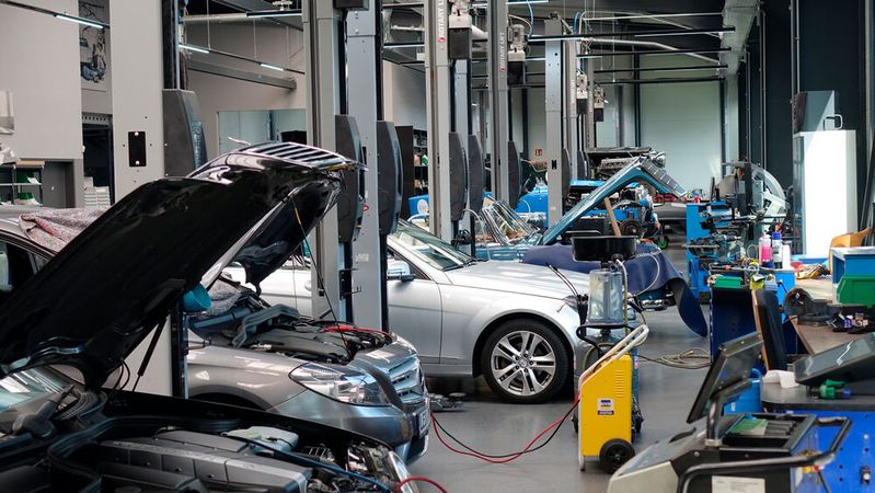 Auch im Dezember herrschte in den allermeisten Kfz-Werkstätten noch Hochbetrieb.(Bild:  Schreiner – VCG)