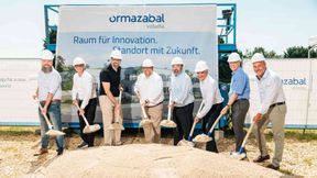 Offizieller zum Spatenstich für die neue Ormazabal-Zentrale in Krefeld. (Bild: Ormazabal)