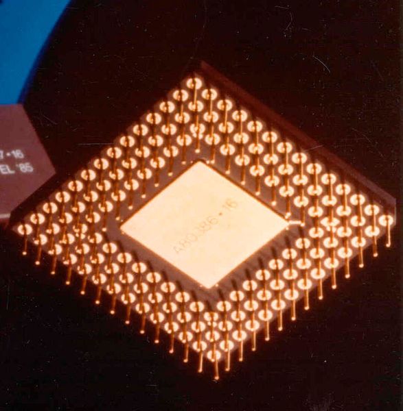 Mit dem 80386 begann bei Intel das 32-Bit-Zeitalter bei x86-Prozessoren. (Bild: Intel)
