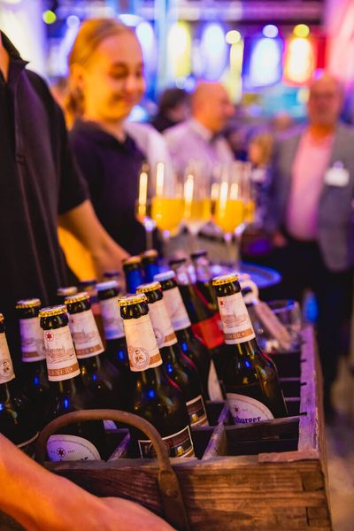 Bereits auf der Abendveranstaltung am Vorabend gab es intensiven Austausch unter den Referenten, Partnern und Teilnehmern.  (Bild: Stefan Bausewein/VCG)