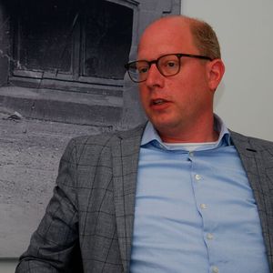 Michael Haglage leitet den Servicebereich für alle Standorte der Herbrand-Gruppe.(Bild:  Wenz – »Fahrzeug+Karosserie«)