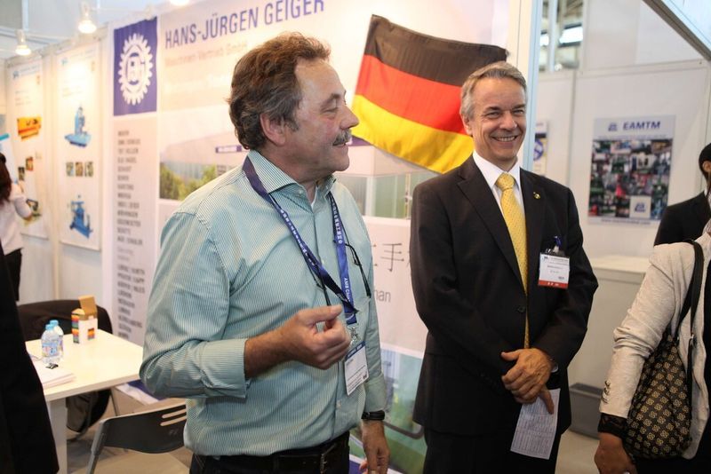 Auch hochrangige politische Delegationen kamen zur Messe. (Bild: AMB China)