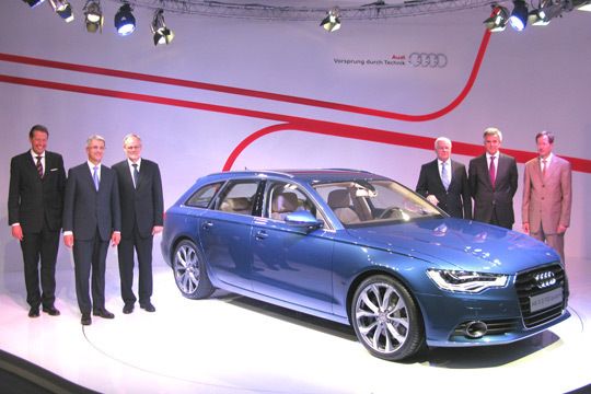 Prominente Taufpaten: Der neue Audi A6 Avant wurde vor wenigen Tagen in Berlin erstmals der Presse vorgestellt. Seine offizielle Publikumspremiere feiert er Mitte September auf der Frankfurter IAA. (Archiv: Vogel Business Media)
