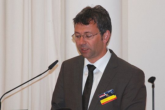Roland Brucker, Vorsitzender der Aftersalesausschusses, wies darauf hin, dass man dringend Maßnahmen treffen müsse, um das Servicegeschäft wieder voranzubringen. (Foto: Mauritz)