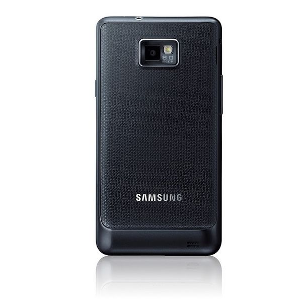 Eine 8 Megapixel Kamera mit LED-Blitz verbaut Samsung in das Galaxy S II. Die Kamera bietet diverse Funktionen und Programme die man sie sonst nur von Digitalkameras kennt wie Panoramafunktion, Lächelerkennung und Serienaufnahme. (Archiv: Vogel Business Media)