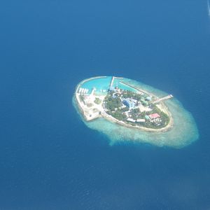 Landeanflug auf die Insel Kuramathi