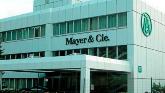 Nächste Insolvenz! Rund 120 Jahre stand das Unternehmen Mayer & Cie. für hochwertige Strick- und Flechtmaschinen „Made in Germany“. Anfang der Woche kam das Aus. Die Sanierung will man aber in Eigenverantwortung durchführen.(Bild:  M. Bausreitner)