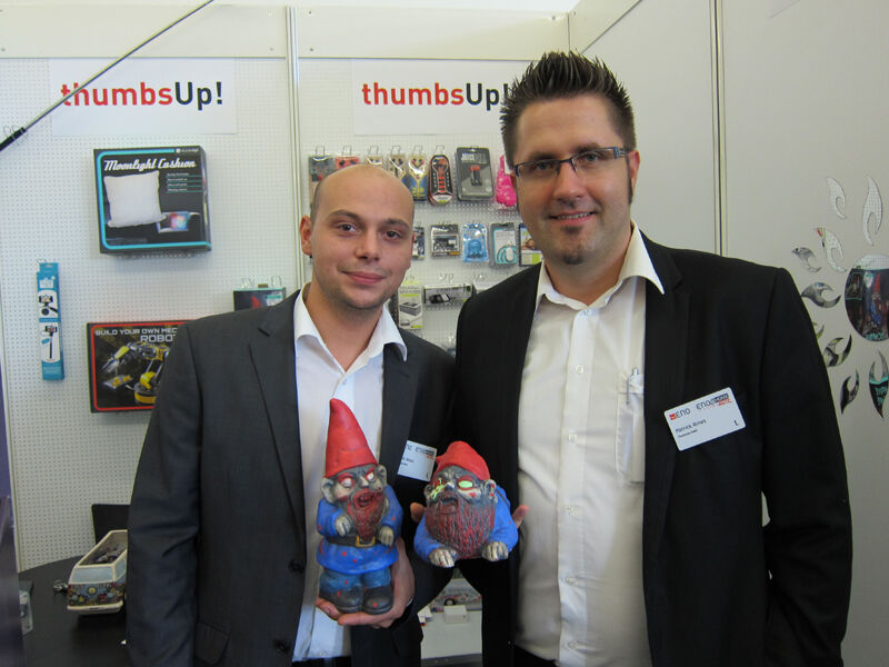 (l.) Viktor Braun und Patrick Rinas, Thumbs Up haben die coolsten Zombie Gnome (Bild: IT-BUSINESS)