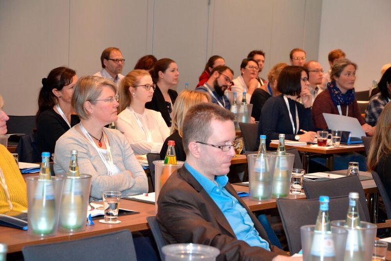 Rund 60 Teilnehmer machten sich auf den Weg nach Berlin, um sich ... (Ottleben / LABORPRAXIS)