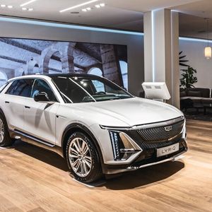 Derzeit gibt es nur zwei Modell zu sehen.(Bild:  Cadillac/simonrainer.com)