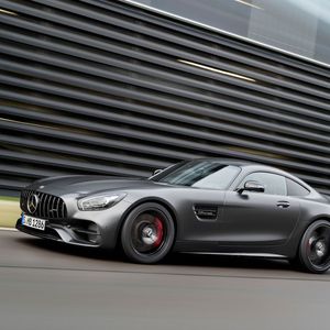 Neues Mercedes Amg Modell Zum 50 Geburtstag