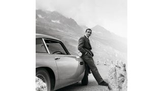 Aston Martin legt den DB5 wieder auf, den Sean Connery alias James Bond erstmals 1964 in „Goldfinger“ fuhr. (Aston Martin)