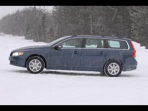 Volvo V70: Ein Kombi der oberen Mittelklasse mit nur 1,6 Litern Hubraum und 109 PS: Geht das? Warum nicht! (Archiv: Vogel Business Media)