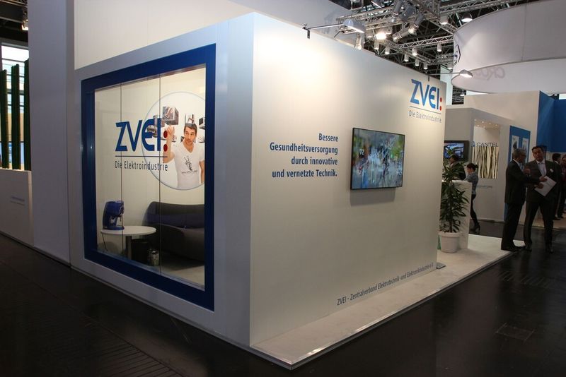 ... sowie den ZVEI-Fachverband Elektromedizinische Technik. Beide stellen am ersten Messetag ihre Studie „Potenziale innovativer Medizintechnik“ vor. (Bild: Schäfer)