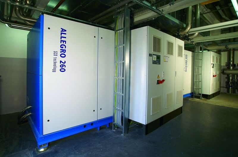 Bild 2: Die zwei drehzahlgeregelten Alup-Schraubenkompressoren des Typs Allegro 260 besitzen Leerlaufanteile von 0 bis 0,15%. (Archiv: Vogel Business Media)