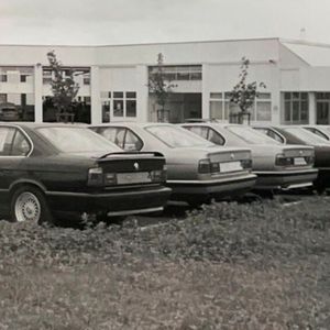 Als es dort zu klein wurde, zog das Unternehmen nach Kirchhain.(Bild:  Autohaus E. Funke)