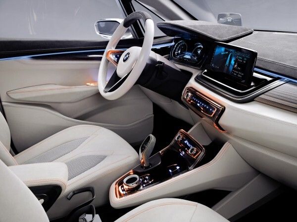 Der BMW Concept Active Tourer: ein Plug-In-Hybrid mit 140 kW Systemleistung (Bild: BMW)