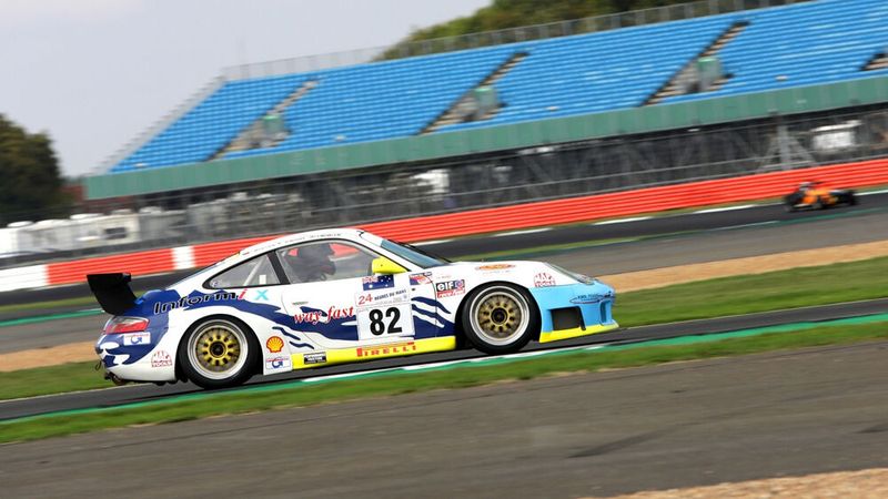 2000er Porsche 911 GT3 R (Schätzwert: 250.000 bis 350.000 Euro). (Bild: Autoren-Union Mobilität/RM Sotheby's)