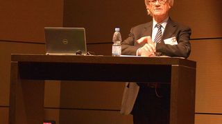 Dieter Brandes, unter anderem langjähriger Chef von ALDI Nord, hat in Hamburg das Institut für Einfachheit gegründet. Er plädiert für eine Reduktion auf das Wesentliche – in der Technik und im Management.   (Bild: Würth Elektronik ICS)