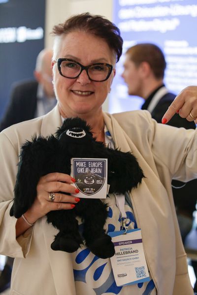 „Make Europe great again!“ So lautete das Motto bei Patricia Hillebrand(RNT Rausch). (Bild: Vogel IT-Medien)