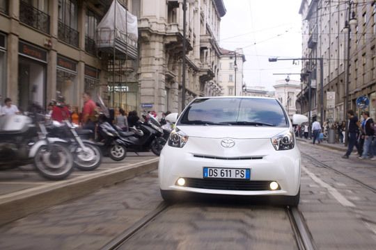 Zwei Motoren sind derzeit im Angebot: ein 1,0-Liter-Benziner mit 50 kW/68 PS und ein 1,4-Liter-Diesel mit 66 kW/90 PS.  (Archiv: Vogel Business Media)