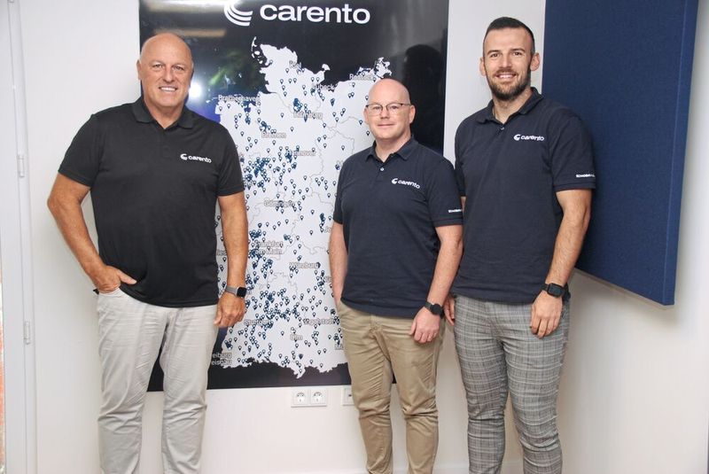 Sie stellen die neue carento-Entwicklung fusion vor, die die verschiedenen Softwaremanager des Unternehmens auf einer Plattform vereint: (v. l.) Geschäftsführer und carento-Gründer Thomas Geissel, Prokurist Kim Andreas Bickelmann und Vertriebler Benjamin Quint.(Bild:  VCG Konrad Wenz)