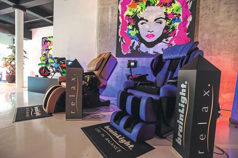 Brainlight entspannt settingübergreifend: Hier auf rund 300 m² im Formel-1-Village beim Großen Preis von Abu Dhabi 2016. (Bild: Brainlight)