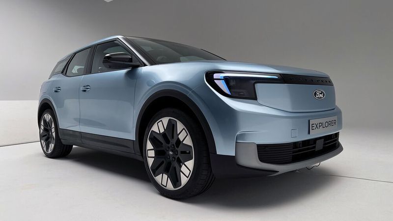 Die Ford-Entwickler haben als Leitfaden die eigenen Modelle in vier Kategorien unterteilt. Der Explorer gehört zu „Active Adventure“. Das zweite E-Auto auf MEB-Basis sowie Puma und Kuga fallen in die Kategorie „Urban Escape“. Die dritte Kategorie heißt „Wild Performance“ und umfasst den Mustang Mach E. Nummer vier nennt sich „Ultimate Outdoor“ mit dem Bronco.  (Bild: Dirk Kunde)