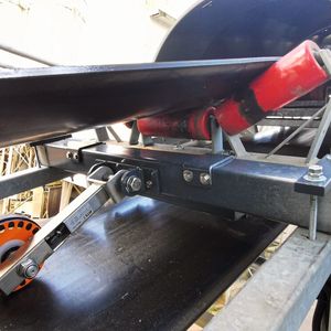 Die Konstruktion des Lastträgers, der auf zwei Wägezellen lagert, sorgt für eine optimale Krafteinleitung.(Bild:  MTS Messtechnik Sauerland)