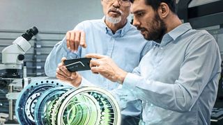 Jedes einzelne Serienprodukt ist mit einem individuellen Data-Matrix-Code gekennzeichnet, der es mit seinem digital Twin verbindet.  (Bild: Wittenstein SE)