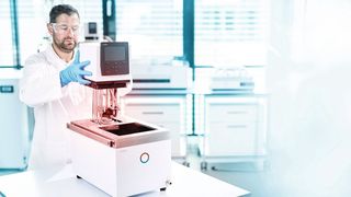 Die Bäder und Kontrollköpfe von Universa sind flexibel kombinierbar und können leicht getauscht werden.  (Bild: Lauda)