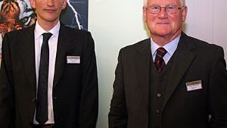 Walter-Vorstandsvorsitzender Peter Witteczek (rechts) mit seinem neuen Stellvertreter und designiertem Nachfolger Andreas Evertz (40). Bild: Fouhy (Archiv: Vogel Business Media)