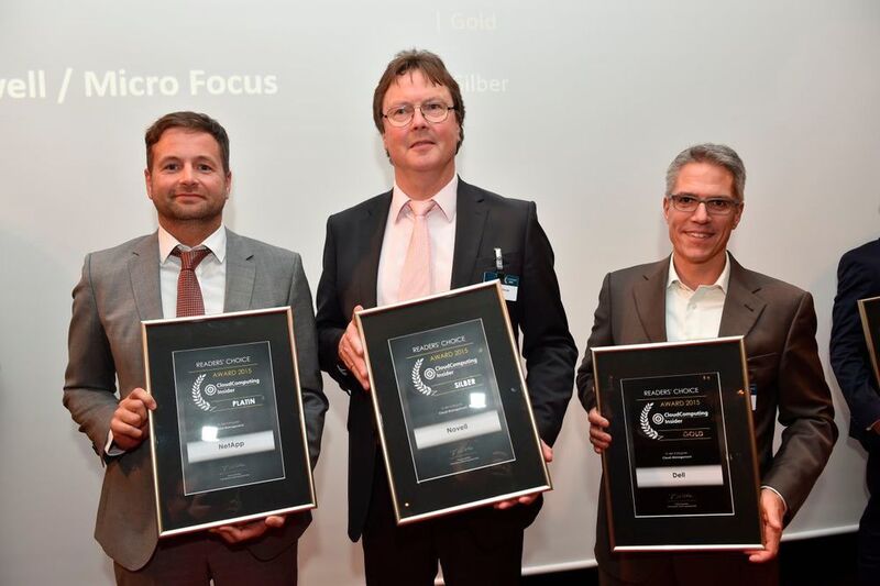 Die Preisträger der Kategorie „Cloud-Management“: Silber ging an Novell / Micro Focus, in Empfang genommen von Michael Struss (Mitte); Gold für Dell (Michael Rufer, rechts im Bild); NetApp erhielt die Auszeichnung in Platin - entgegengenommen von Alexander Wallner. (VIT)