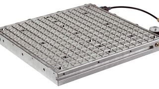 Die neue Vakuum-Spanntechnik von AMF ermöglicht eine verzugs- und schwingungsfreie Fünf-Seiten-Bearbeitung von vorwiegend dünnwandigen, nichtmagnetischen Teilen bei nur einer Spannung. Bild: AMF (Archiv: Vogel Business Media)