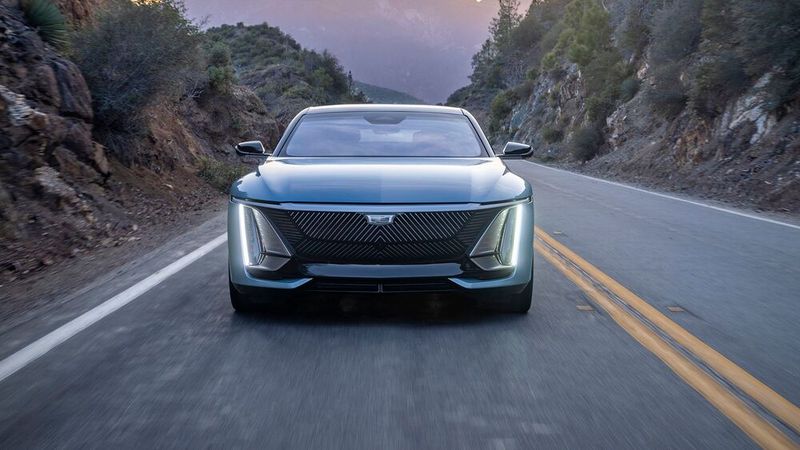 Die General-Motors-Tochter sucht eine Klasse höher die Herausforderung: Die Luxuslimousine Celestiq tritt gegen Maybach, Bentley und Rolls-Royce an. (Bild: Cadillac)