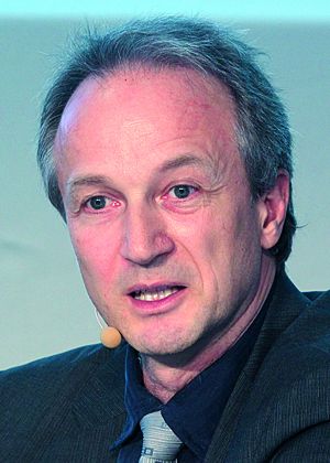 „Nachhaltig ist ein Rohstoff dann, wenn ihn der Chemiker selbst produzieren kann.“   Prof. Dr. Frank Würthner, Julius-Maximilians-Universität Würzburg. (Archiv: Vogel Business Media)