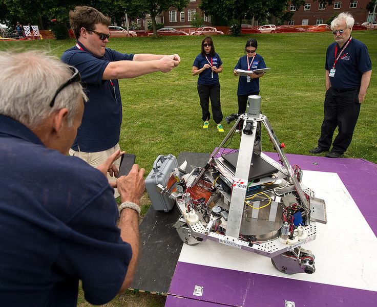 Impressionen von der Sample Return Robot Challenge (NASA)