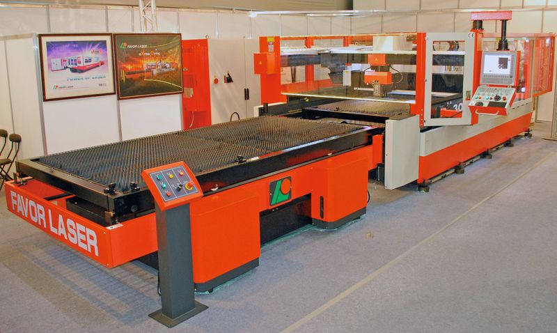 Bild 1: Die neue XO-Hochleistungs-Laserschneidmaschine von Favor Laser basiert auf maßgeschneiderter CNC-Hard- und Software von NUM. (Bild: Favor Laser)