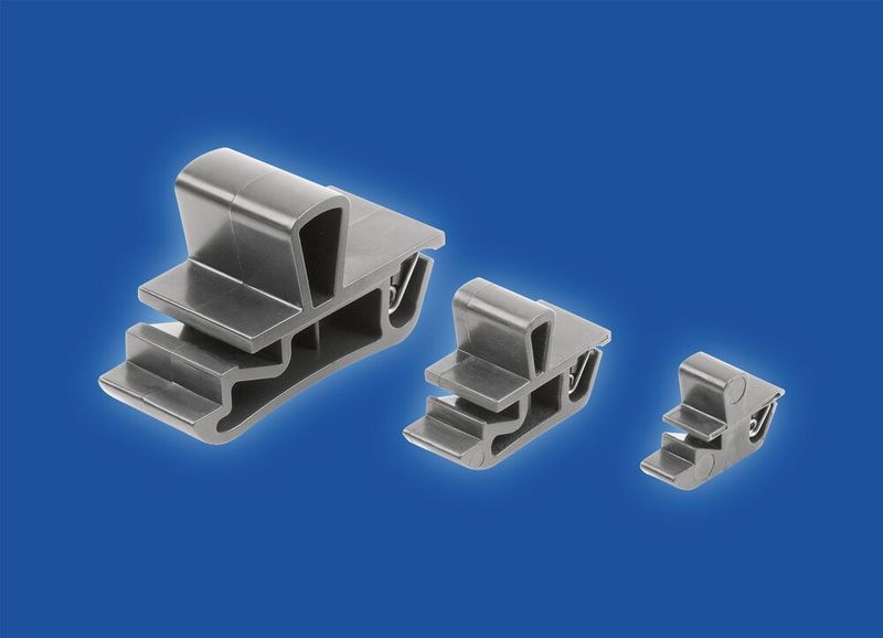 Einrastbare Schnappverschlüsse sind für dünne Türen konzipiert und somit optimal bei begrenzten Platzanforderungen. (Bild: Kipp)