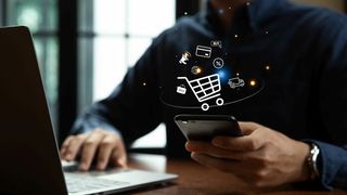mobile-commerce-kannapat-adobestock-621150431-neu (Quelle: Kannapat - Adobe Stock)